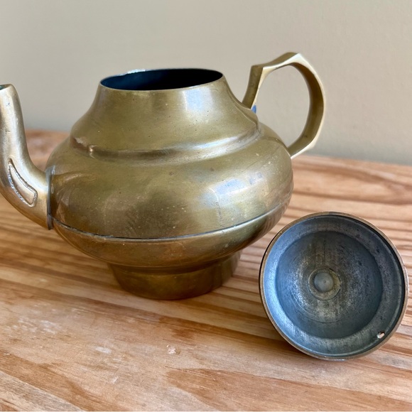Solid Brass Decor Tea Pot Country Barn Rustic Decor - Picture 8 of 10